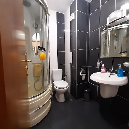 Апартамент Рени Appartement